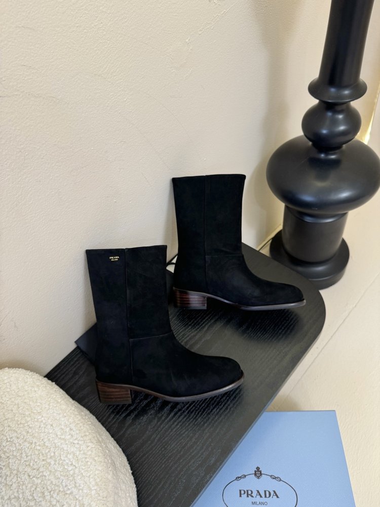 Boots women's фото 4