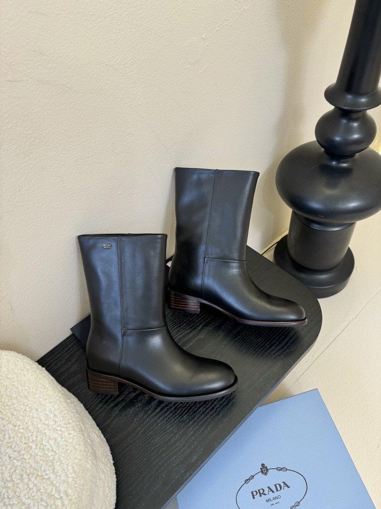 Boots women's фото 4