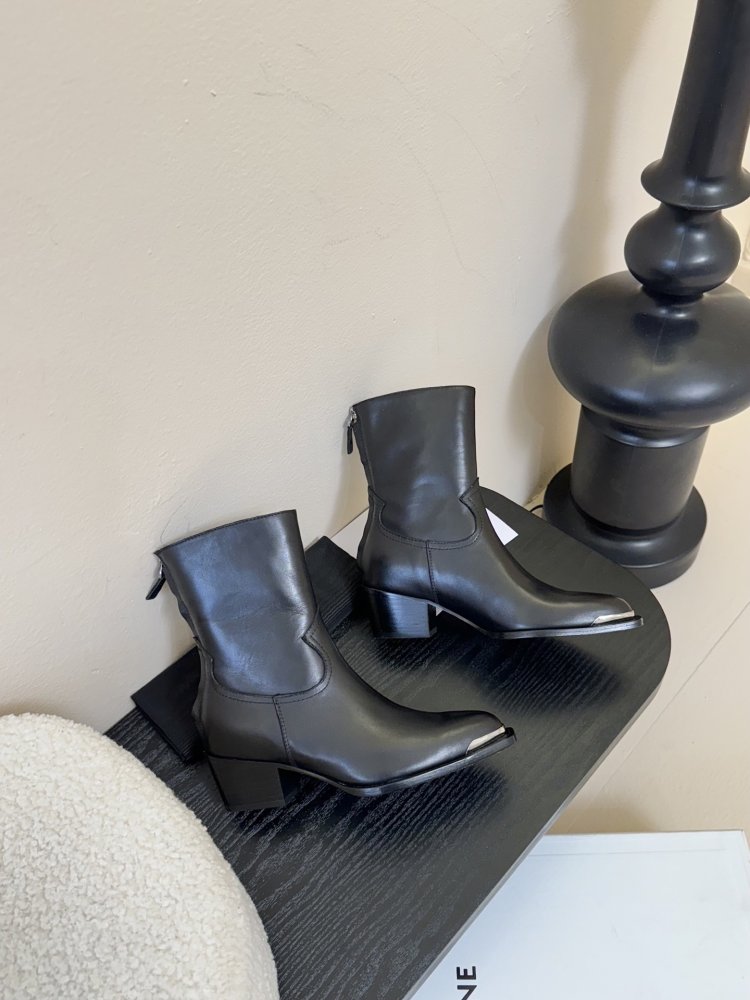 Ботинки женские фото 4