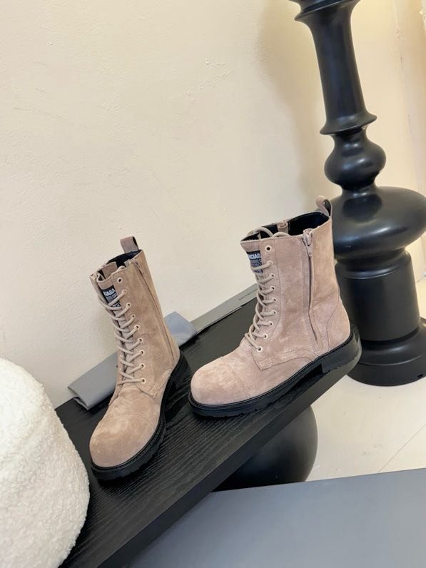 Boots women's фото 4