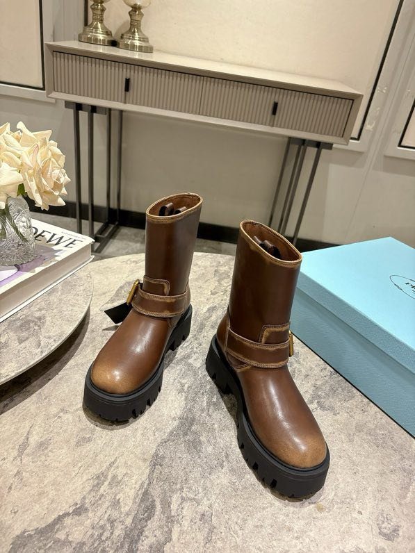 Boots women's фото 4