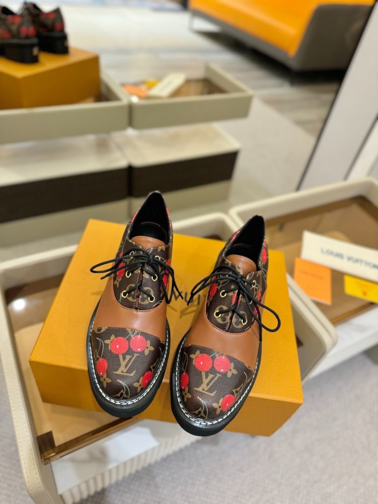 Boots women's фото 4