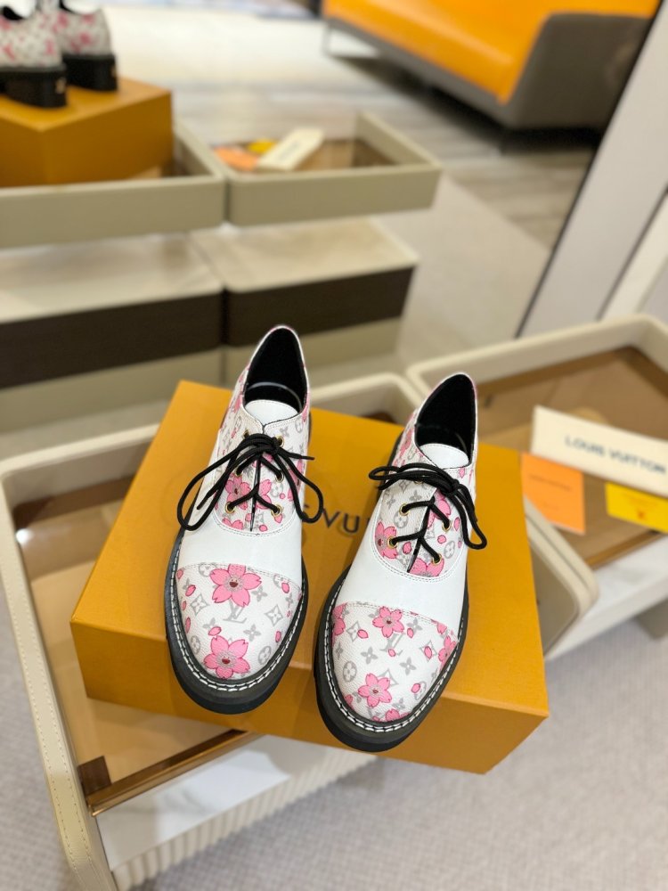 Boots women's фото 4