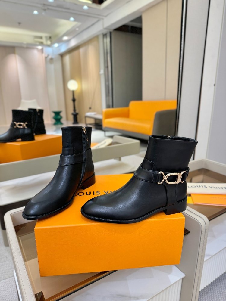 Ботинки женские фото 4