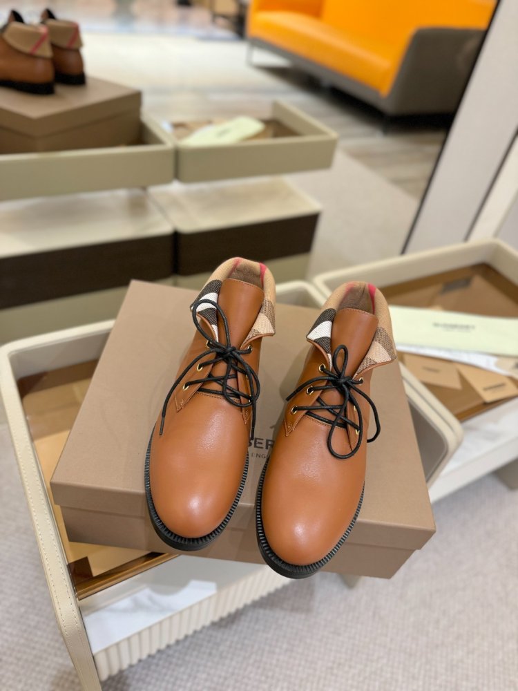 Ботинки женские фото 4