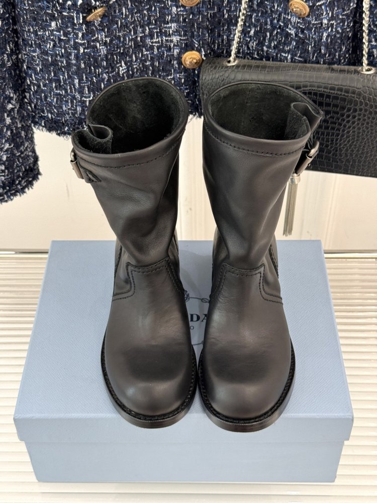 Ботинки женские фото 4