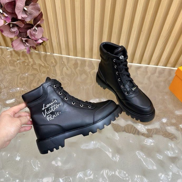 Ботинки женские фото 4