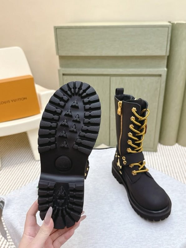 Boots women's фото 4