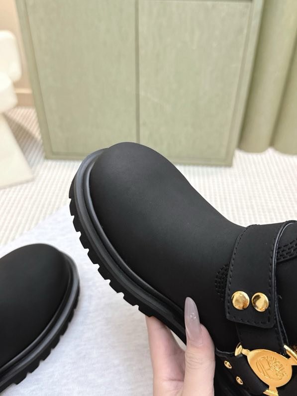 Ботинки женские фото 4