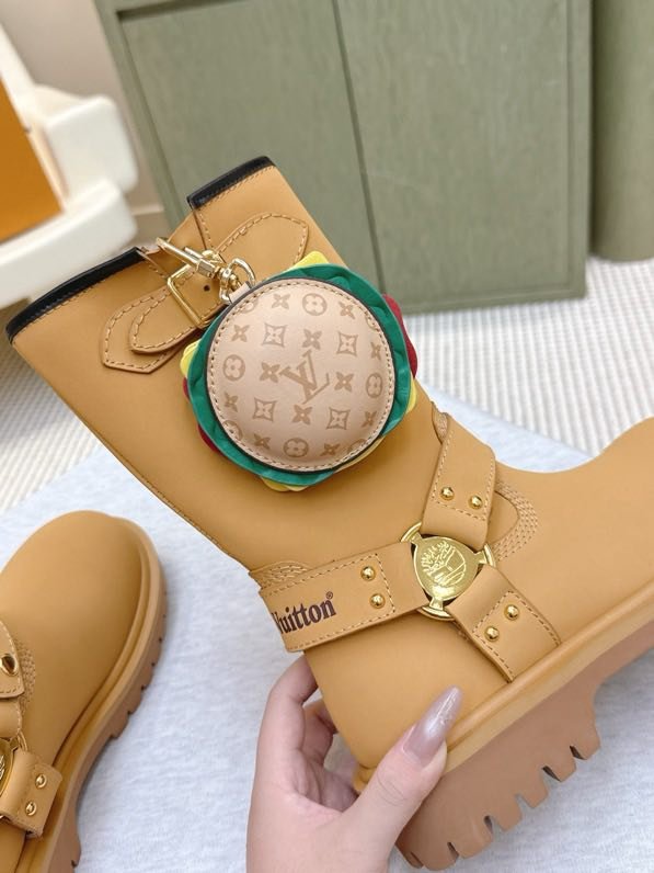 Ботинки женские фото 4