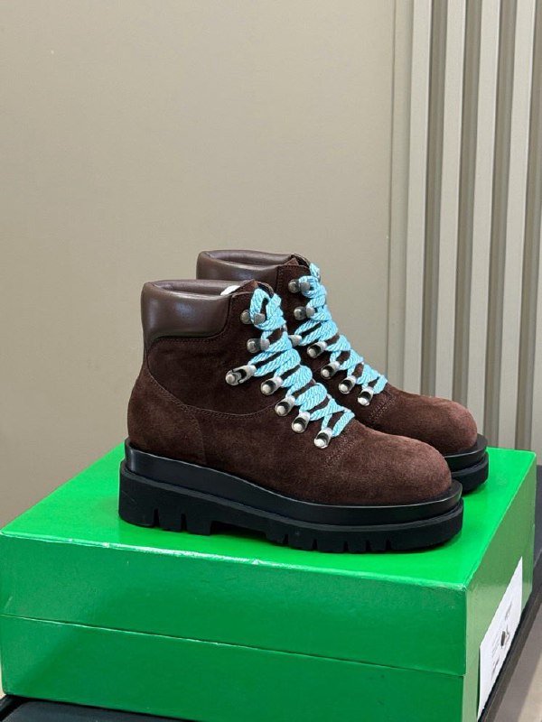 Ботинки женские фото 4