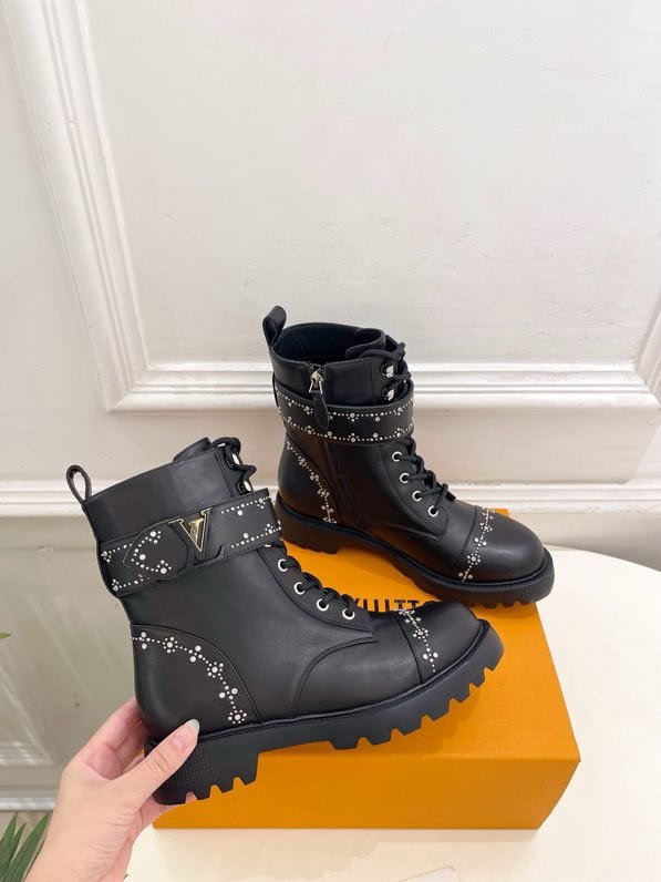 Ботинки женские фото 4