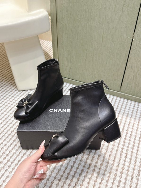 Boots women's фото 4