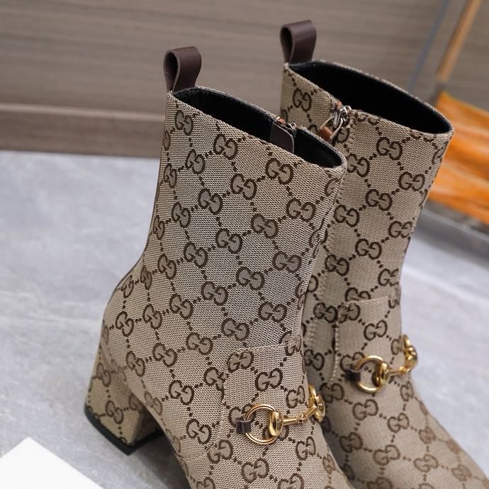 Ботинки женские фото 4