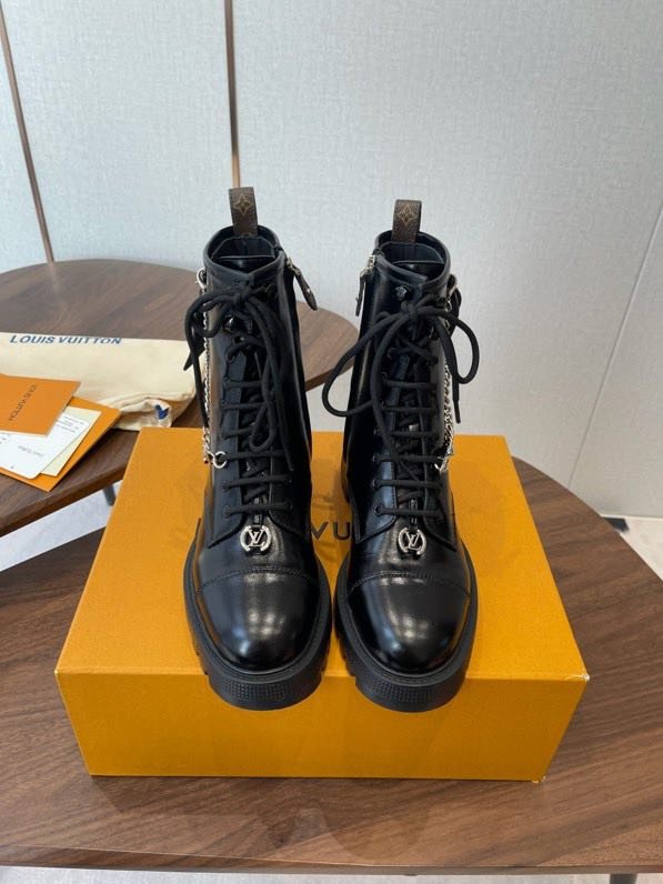 Ботинки женские фото 4