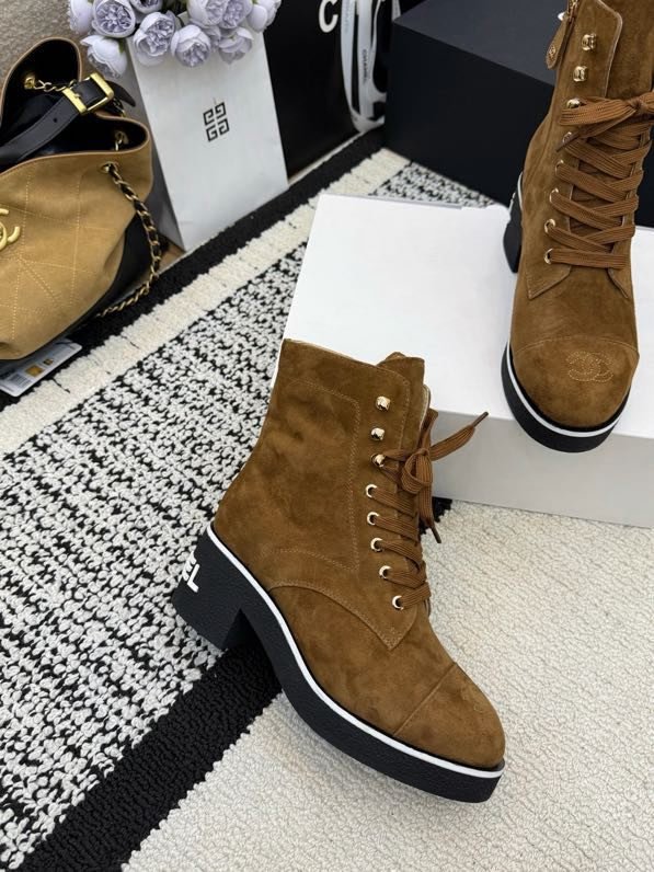 Ботинки женские фото 4