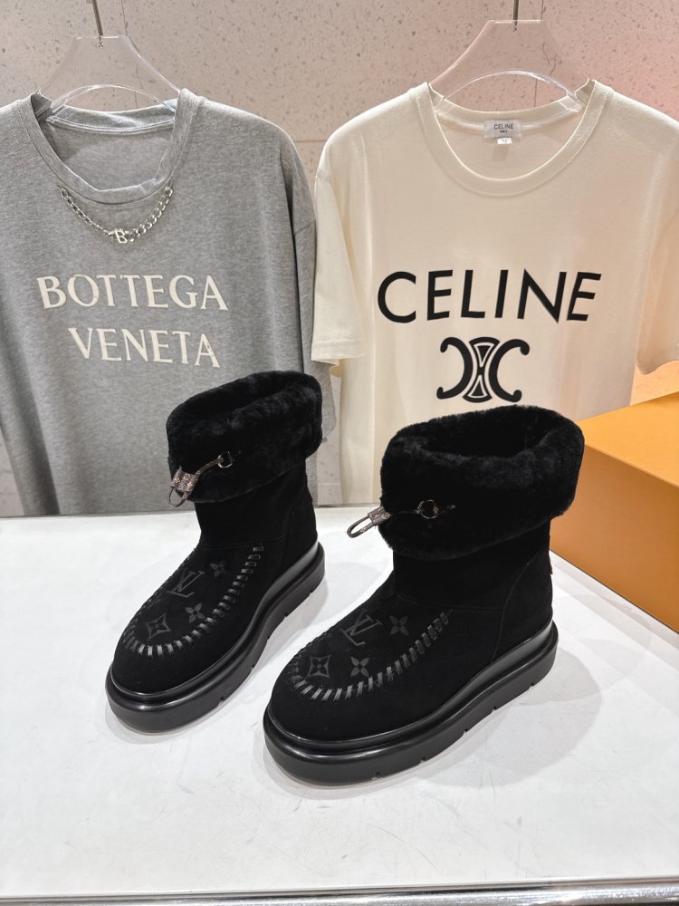 Boots women's фото 4