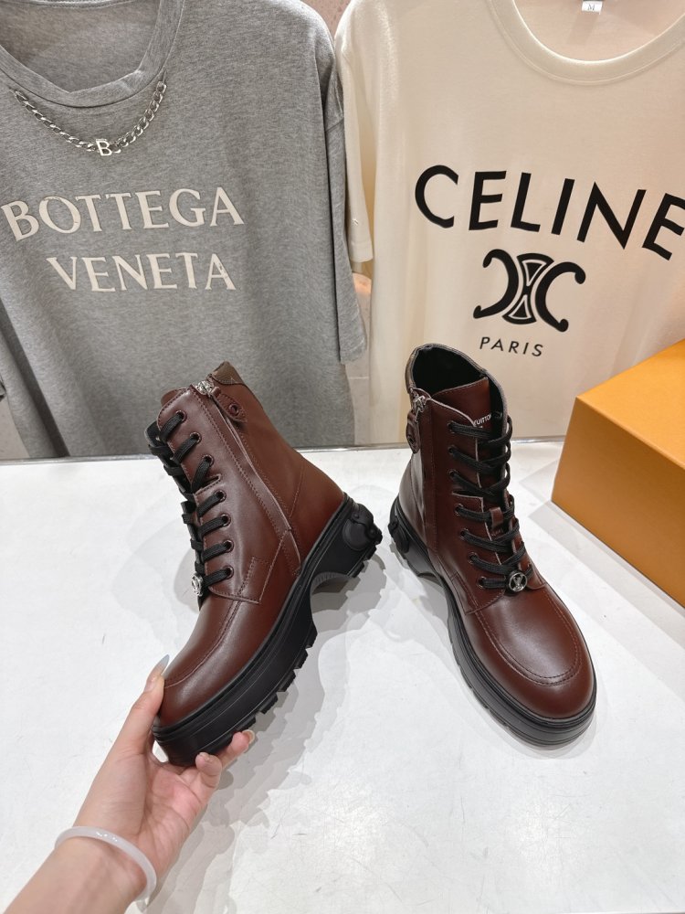 Boots women's фото 4