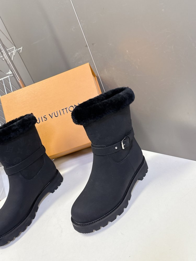 Ботинки женские фото 4