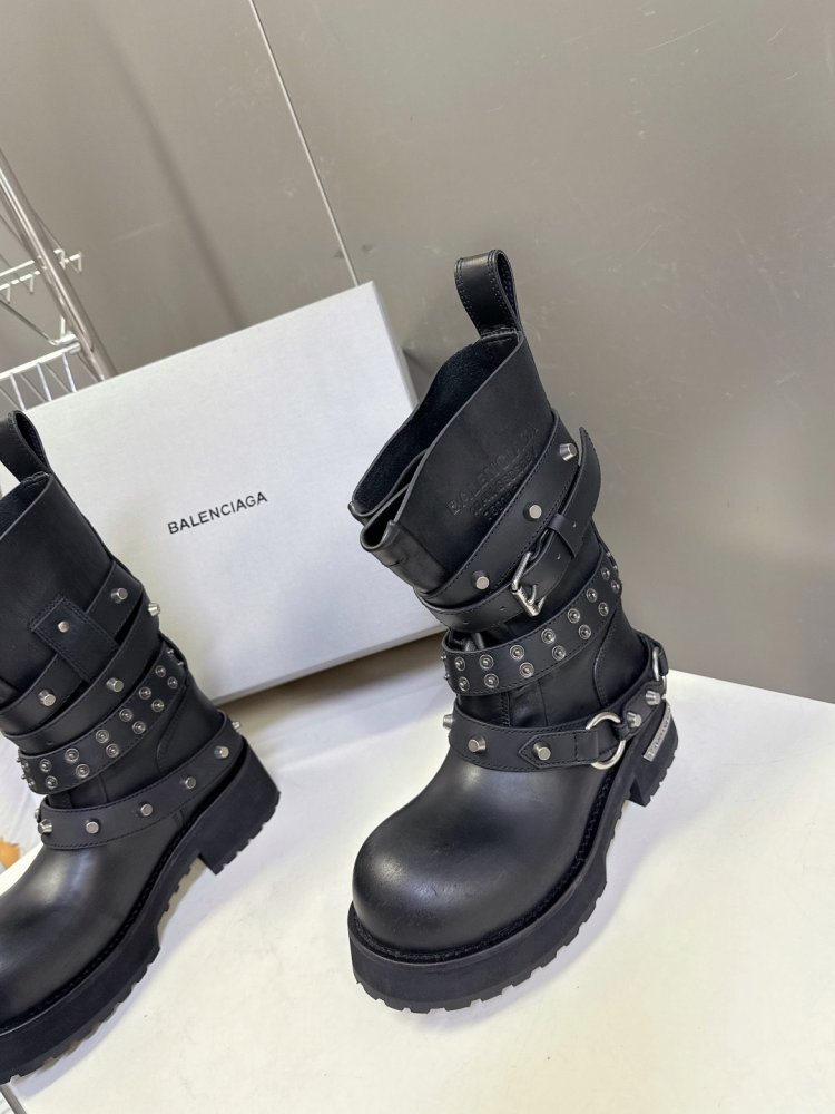 Ботинки женские фото 4