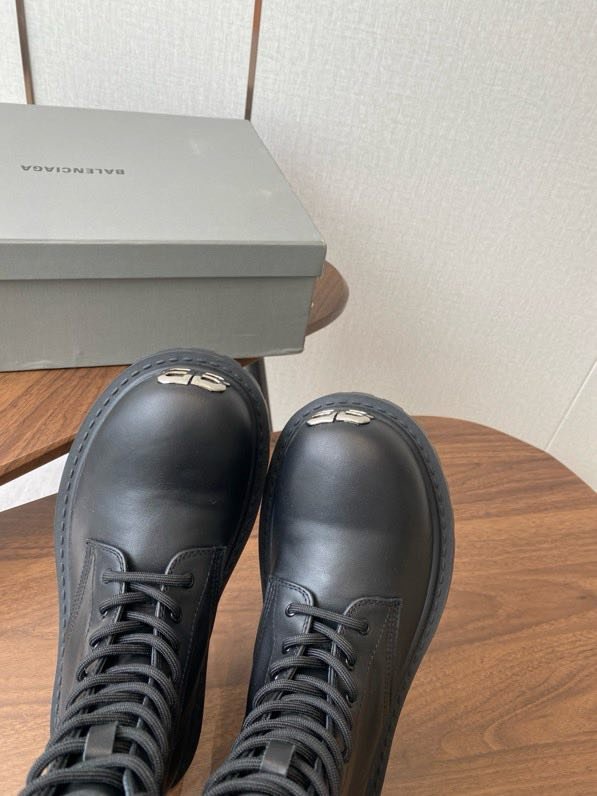 Ботинки женские фото 5