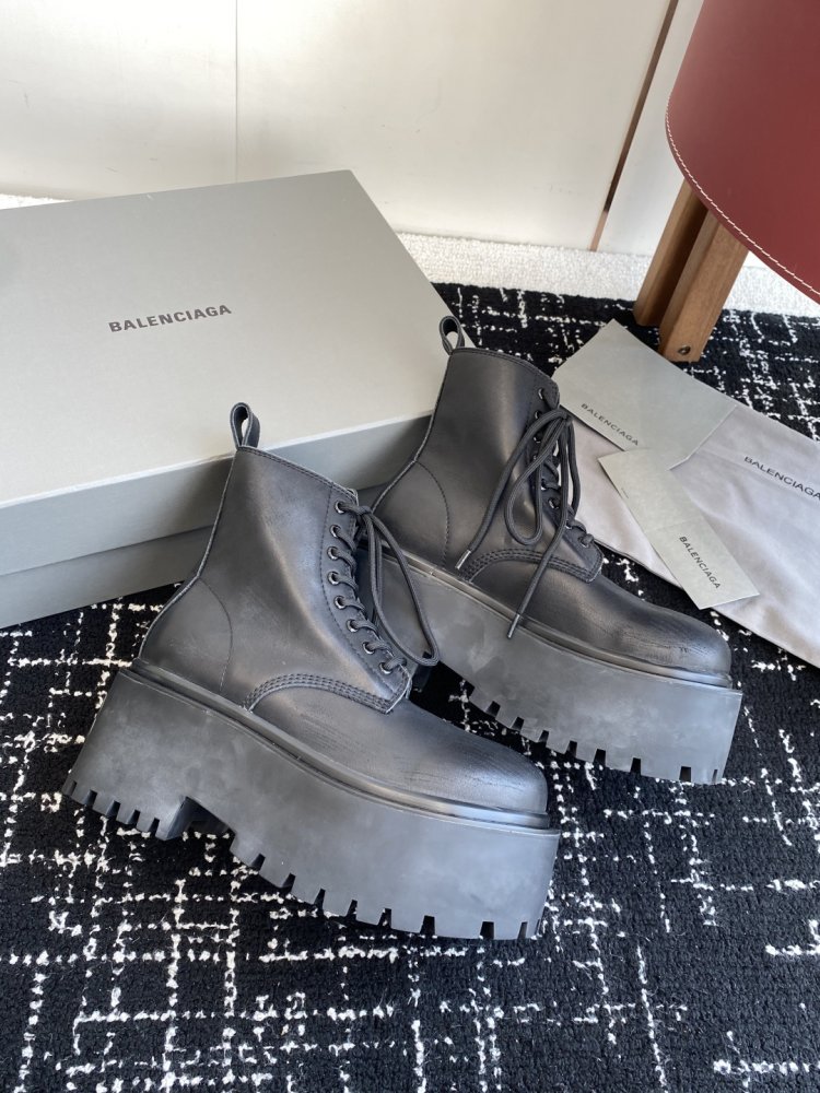 Ботинки женские фото 5