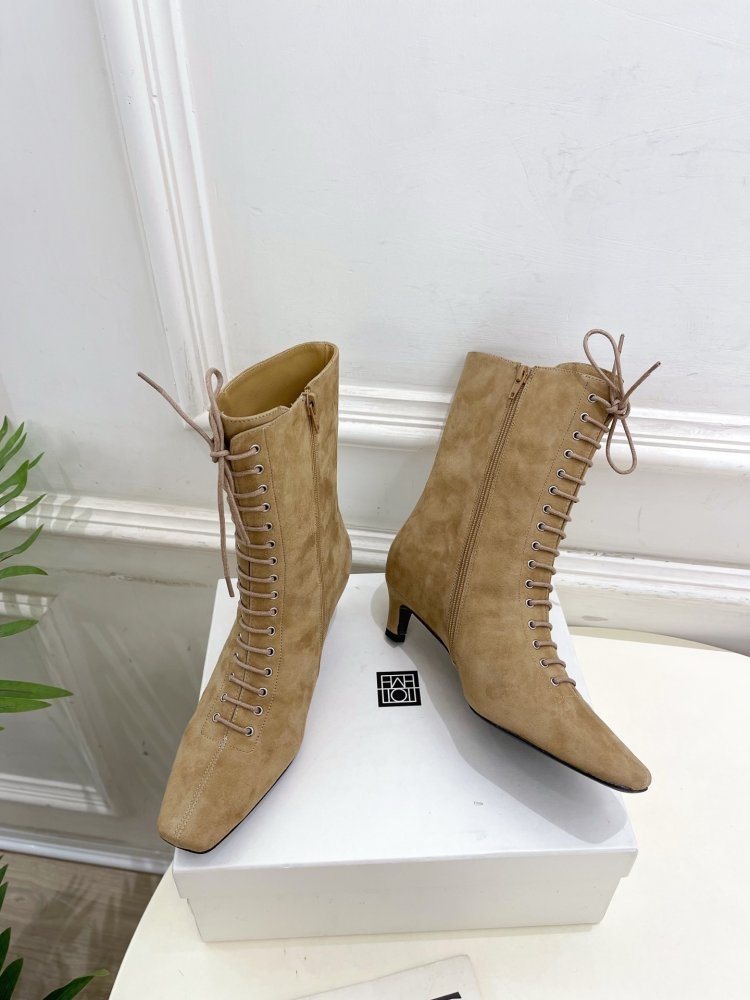 Boots women's фото 5