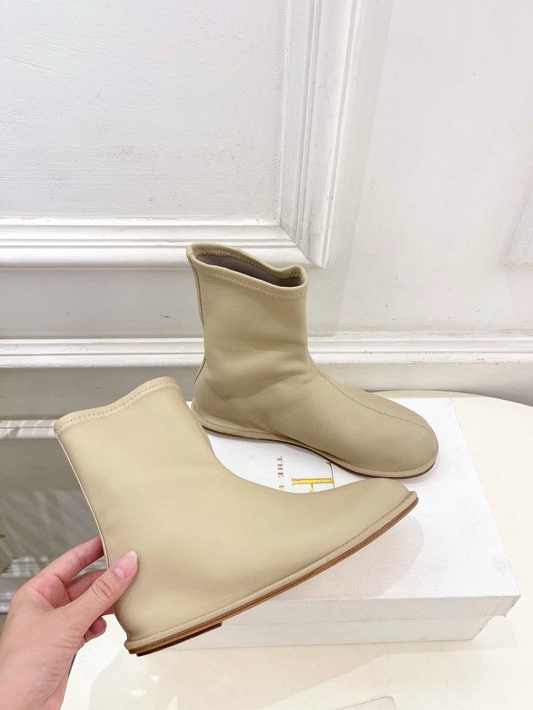 Ботинки женские фото 5