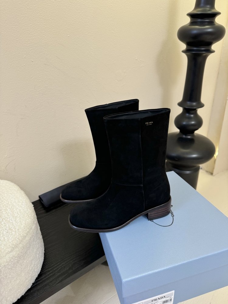 Boots women's фото 5