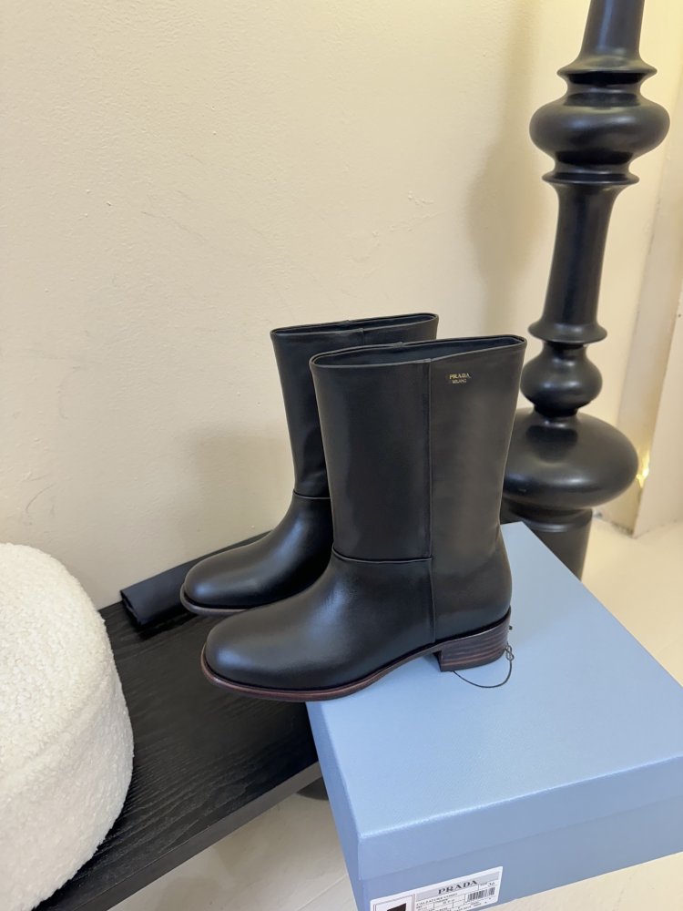 Boots women's фото 5