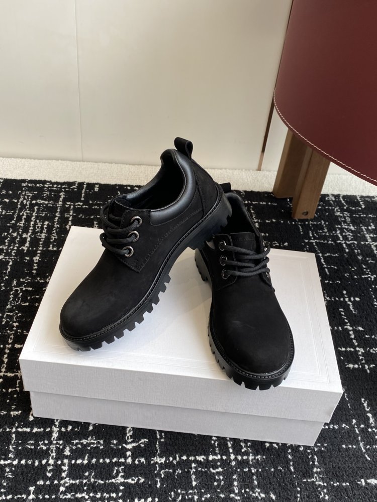 Ботинки женские фото 5