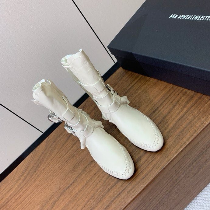 Boots women's фото 5