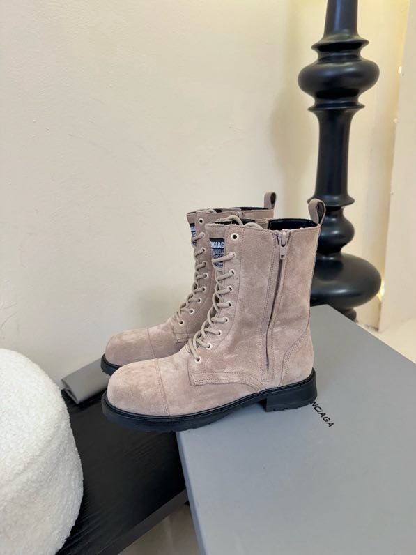 Boots women's фото 5