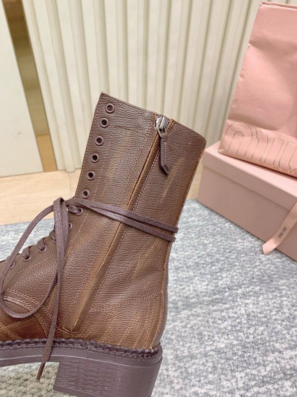 Ботинки женские фото 5