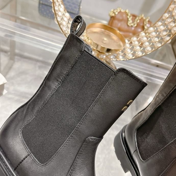 Boots women's фото 5