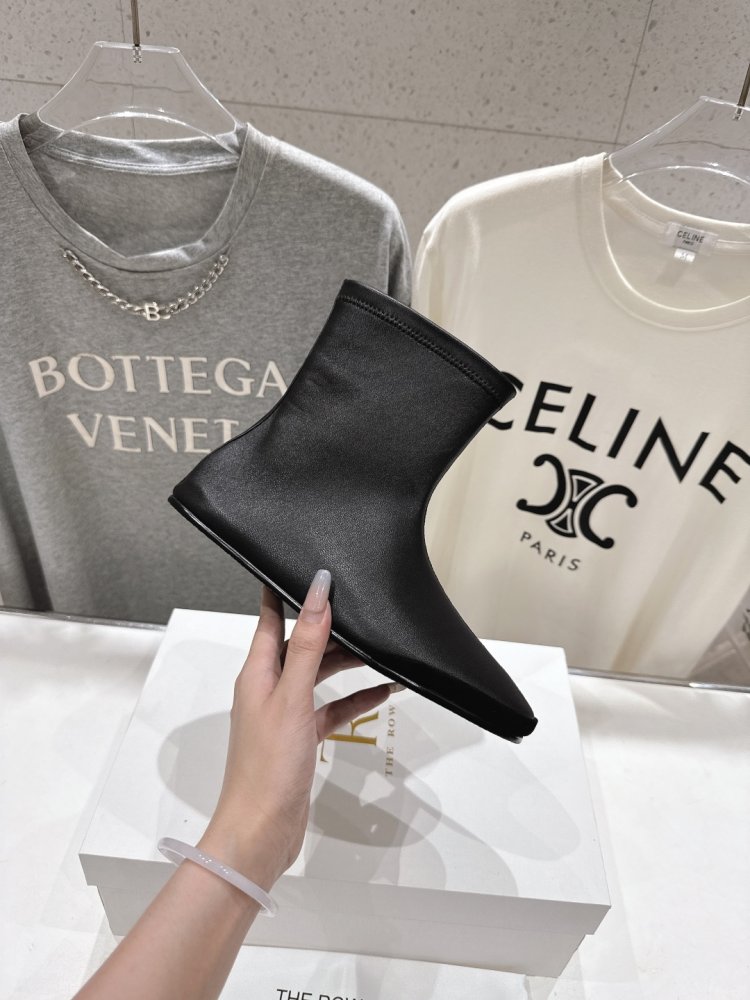 Ботинки женские фото 5