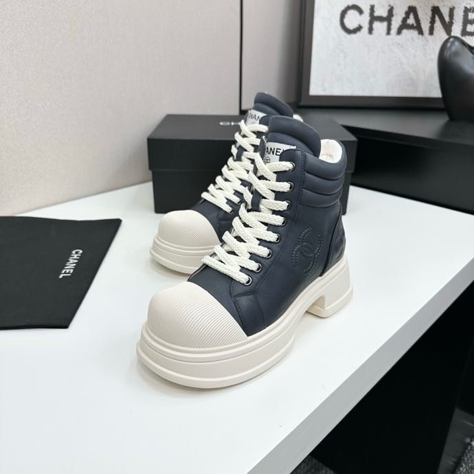 Ботинки женские фото 5