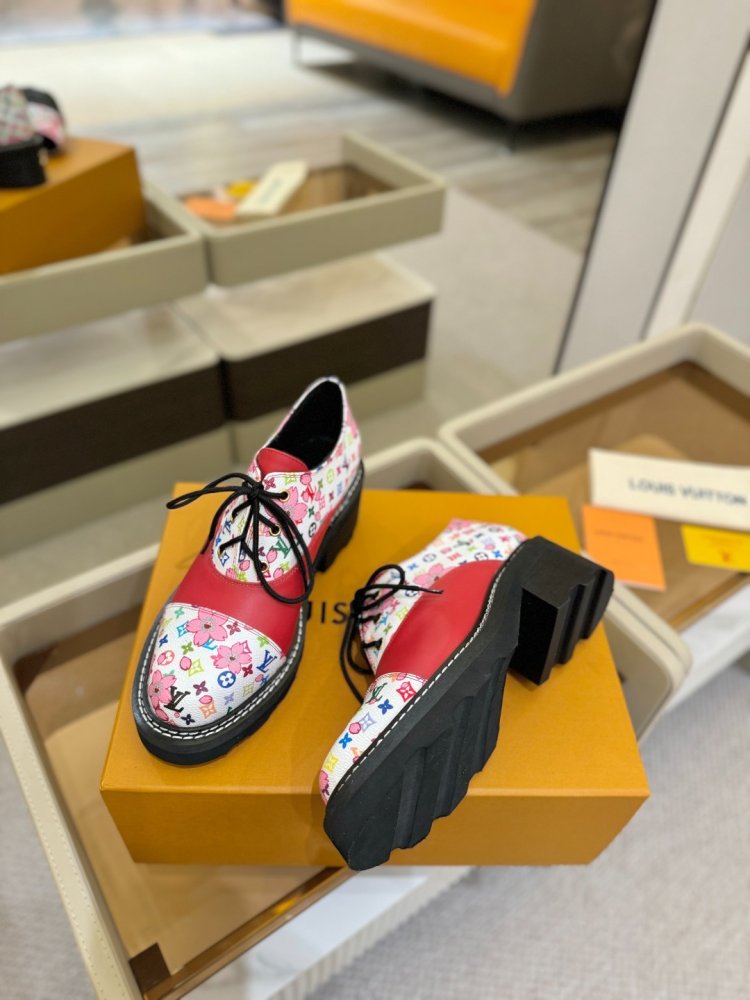 Boots women's фото 5