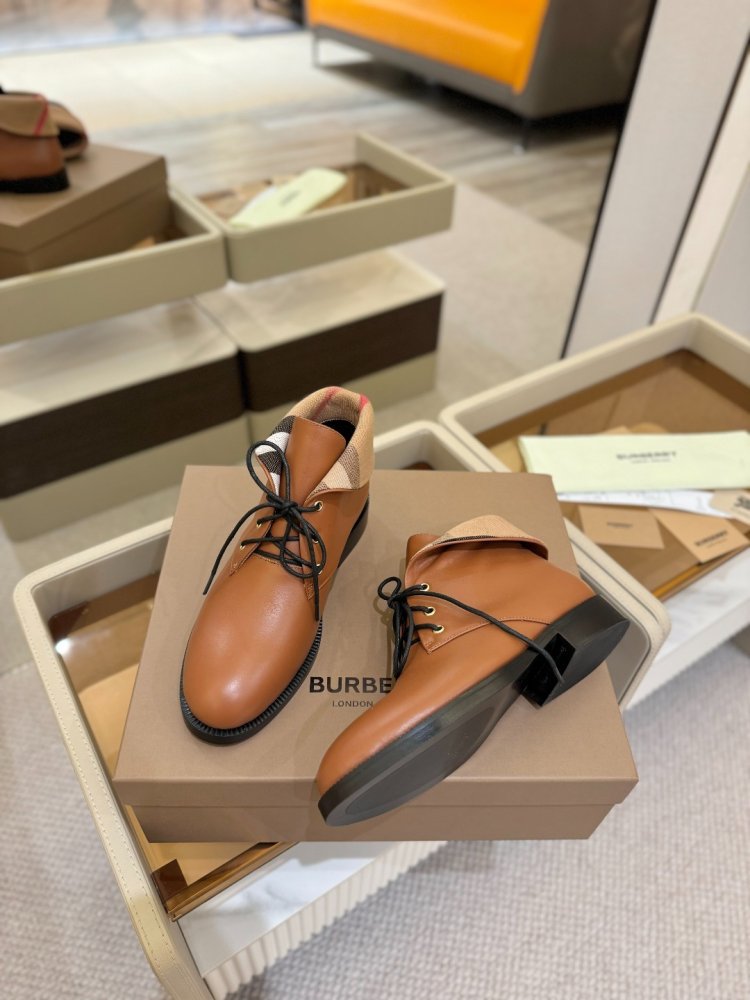 Ботинки женские фото 5