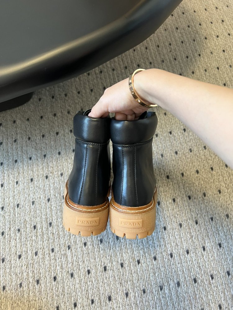 Ботинки женские фото 5