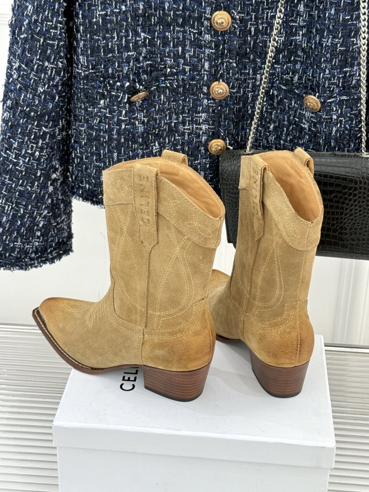 Boots women's фото 5