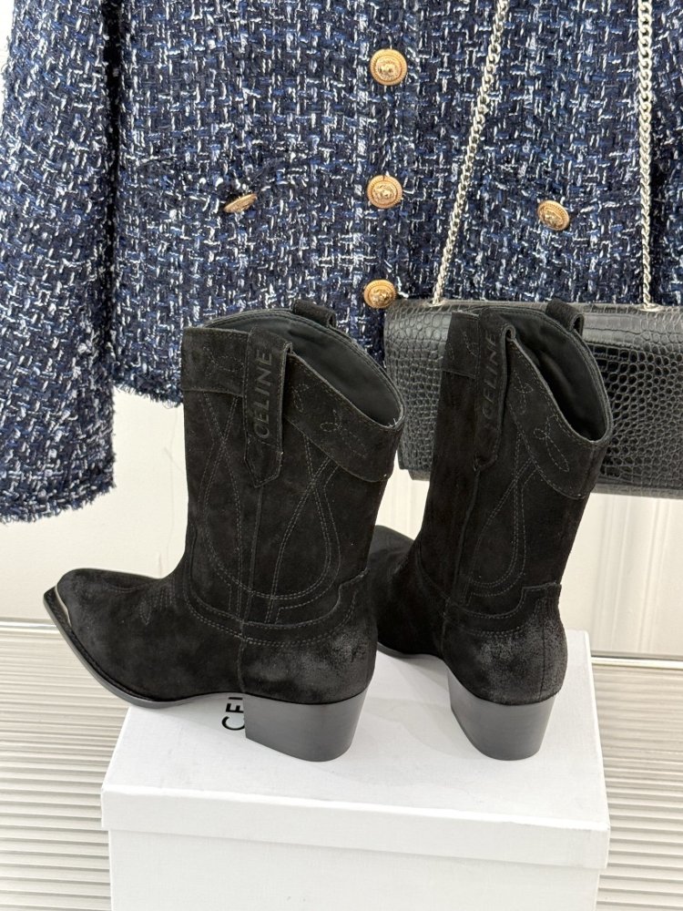 Boots women's фото 5