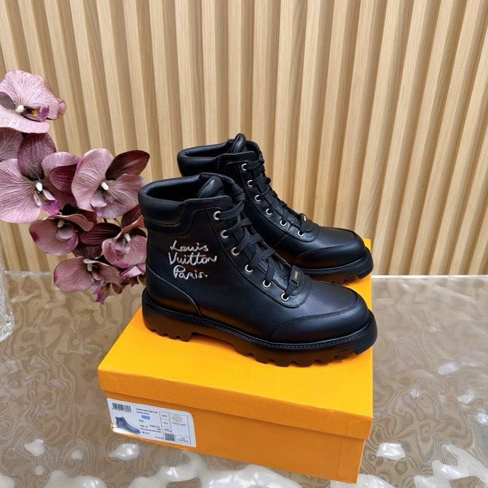 Ботинки женские фото 5