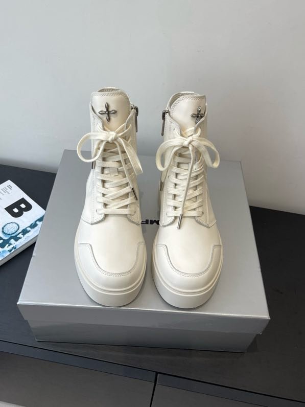 Ботинки женские фото 5