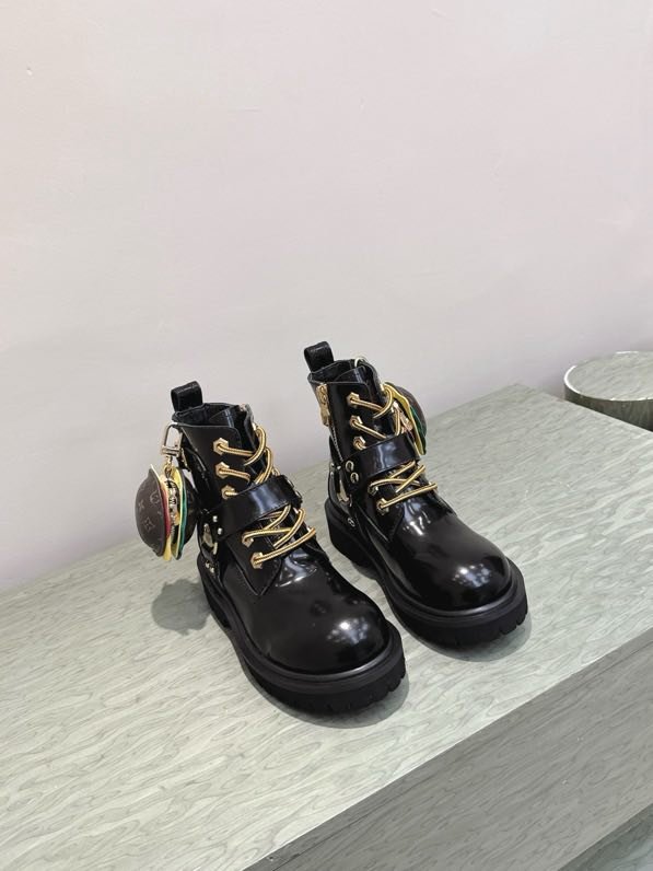 Boots women's фото 5