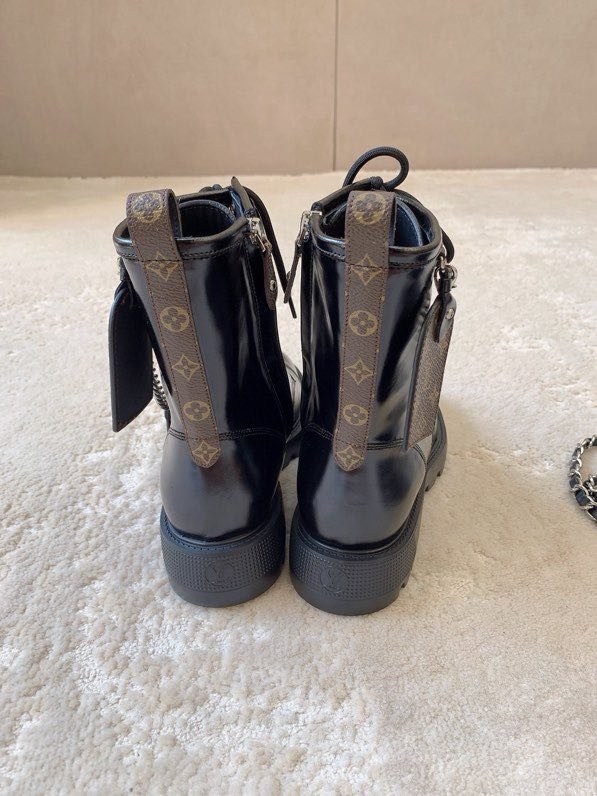 Ботинки женские фото 5