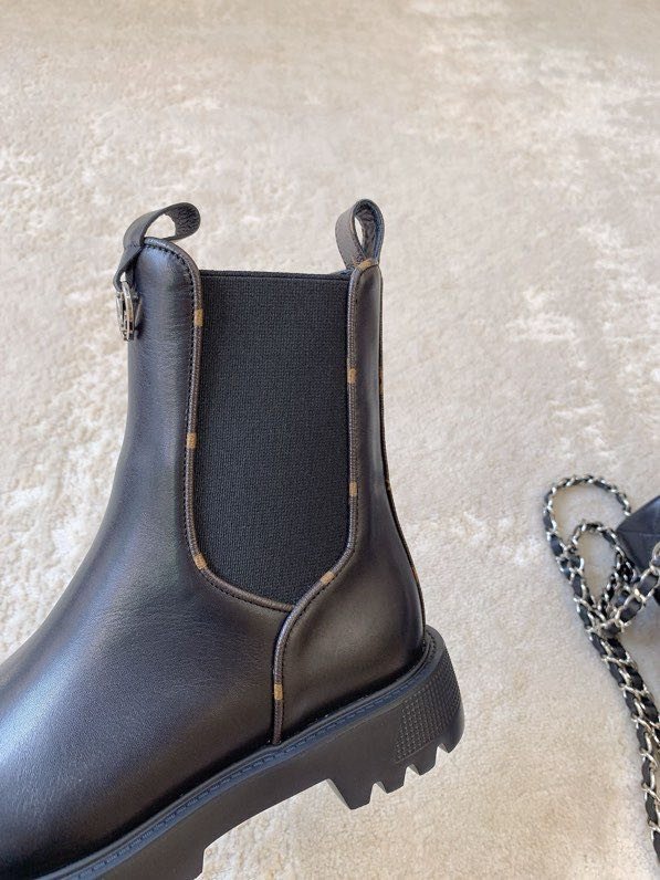 Ботинки женские фото 5