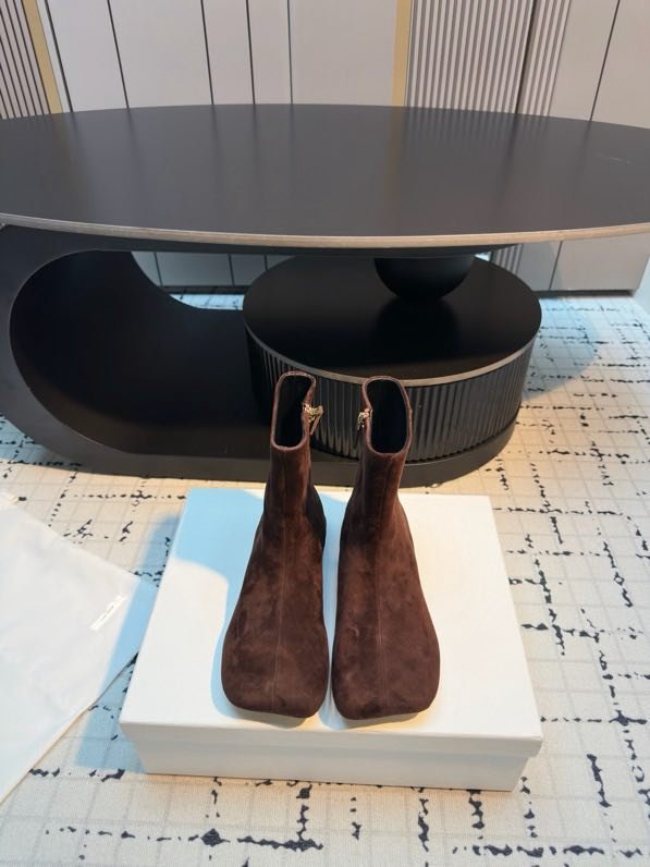 Boots women's фото 5