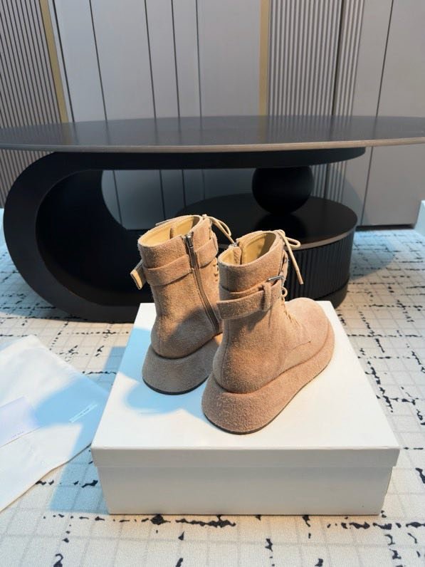 Boots women's фото 5