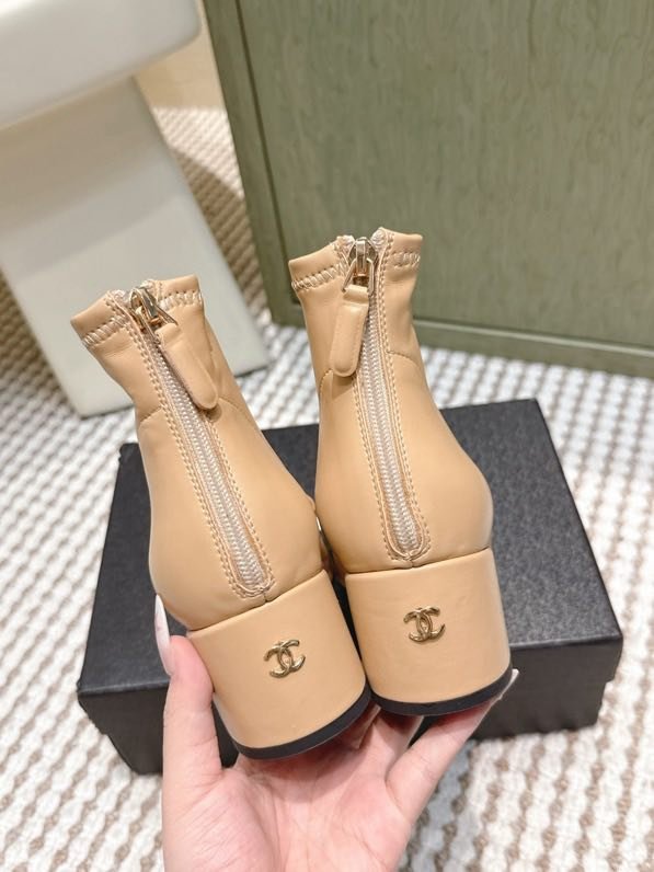 Ботинки женские фото 5